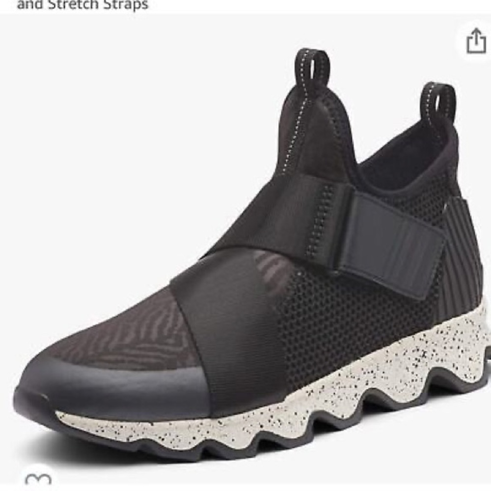 SOREL Kinetic Sneak, Knit Sneaker with Scalloped Sole and Stretch Straps size 7